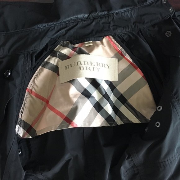 COPY - Burberry Brit trench coat size US4 - Picture 3 of 4